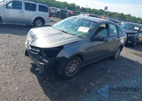 2010 Ford Focus Se z USA, uszkodzony, nr VIN 1FAHP3FN6AW138214